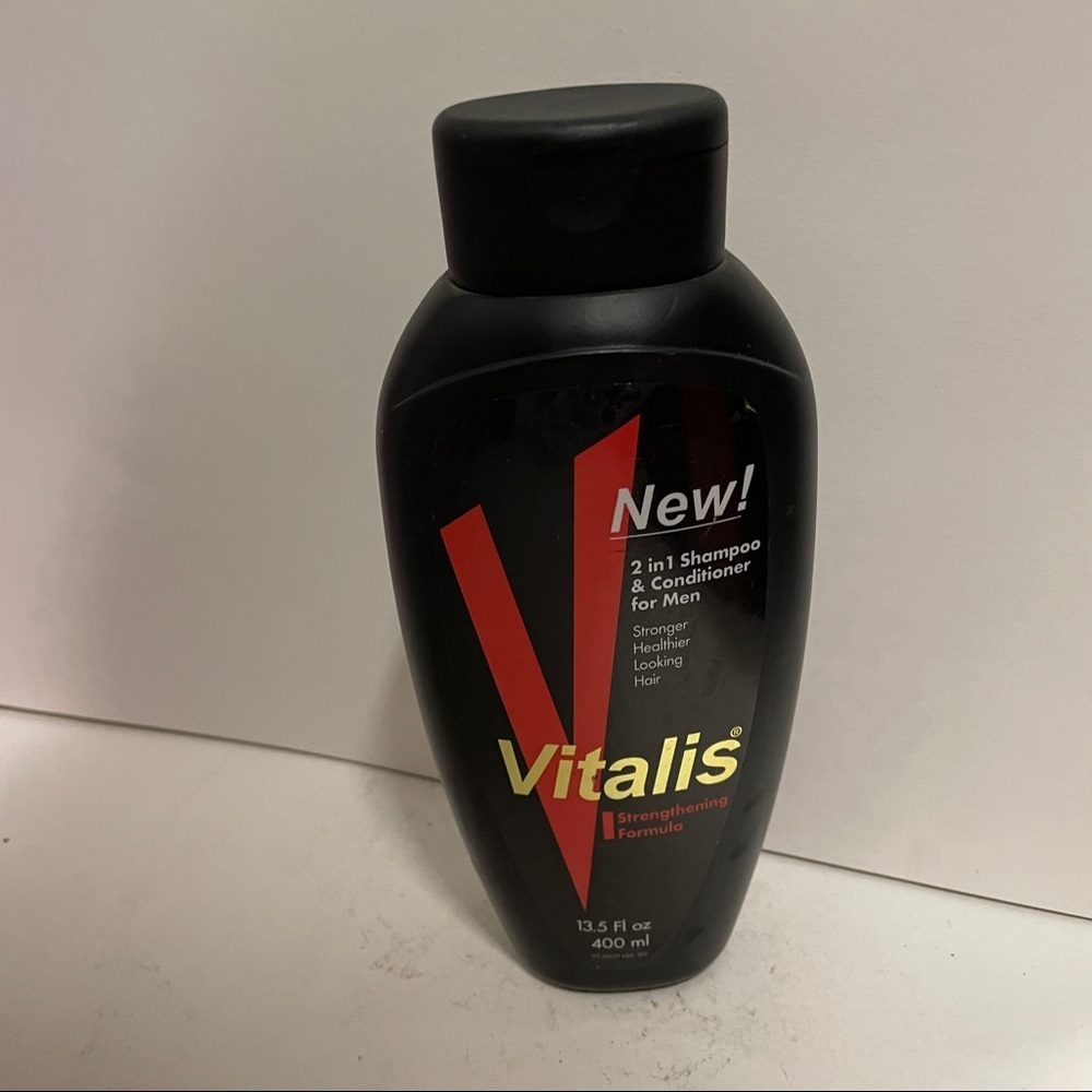 Vitalis Shampoo Conditioner Strengthening Formula